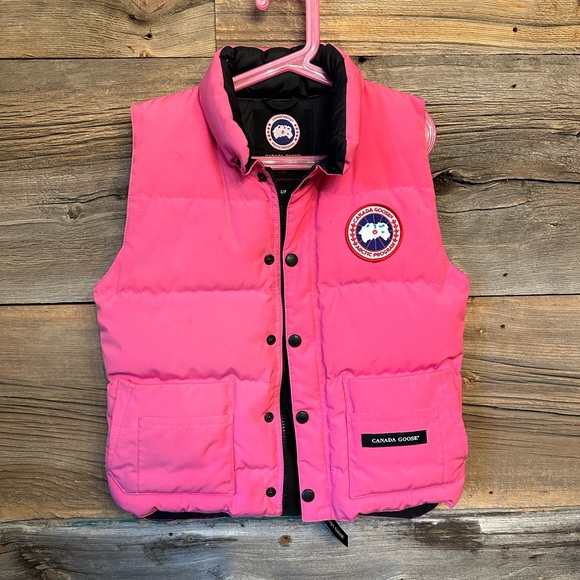 Girls Canada Goose Vest - Picture 1 of 6